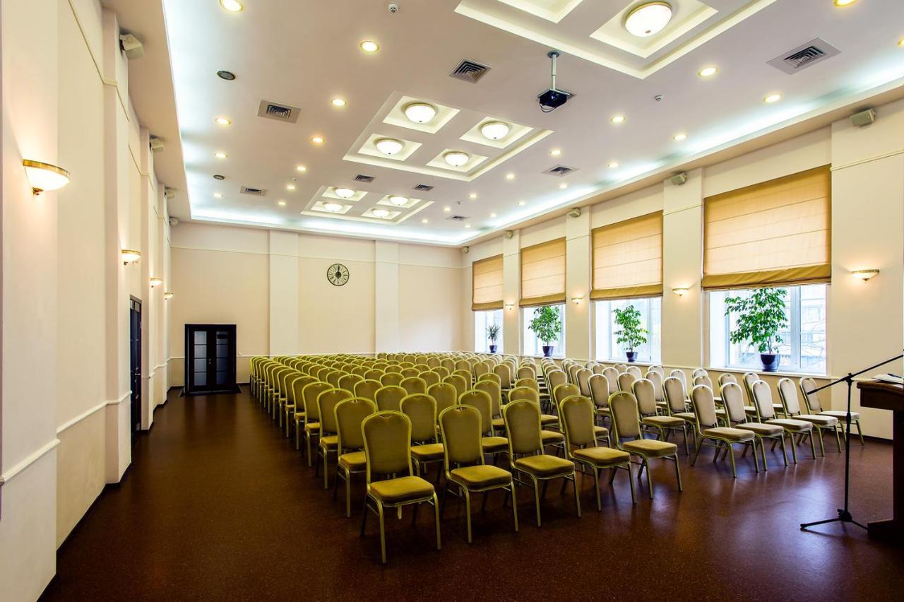 Conference Hall Irpin' Exterior photo